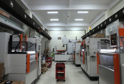  Nhà máy triệu USD của công nhân