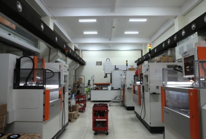  Nhà máy triệu USD của công nhân